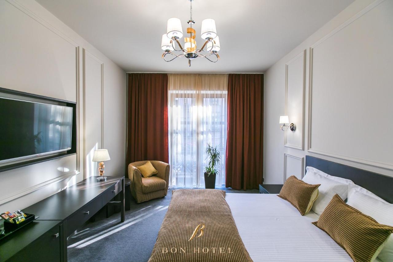 Bon Hotel Dnipro Exterior photo