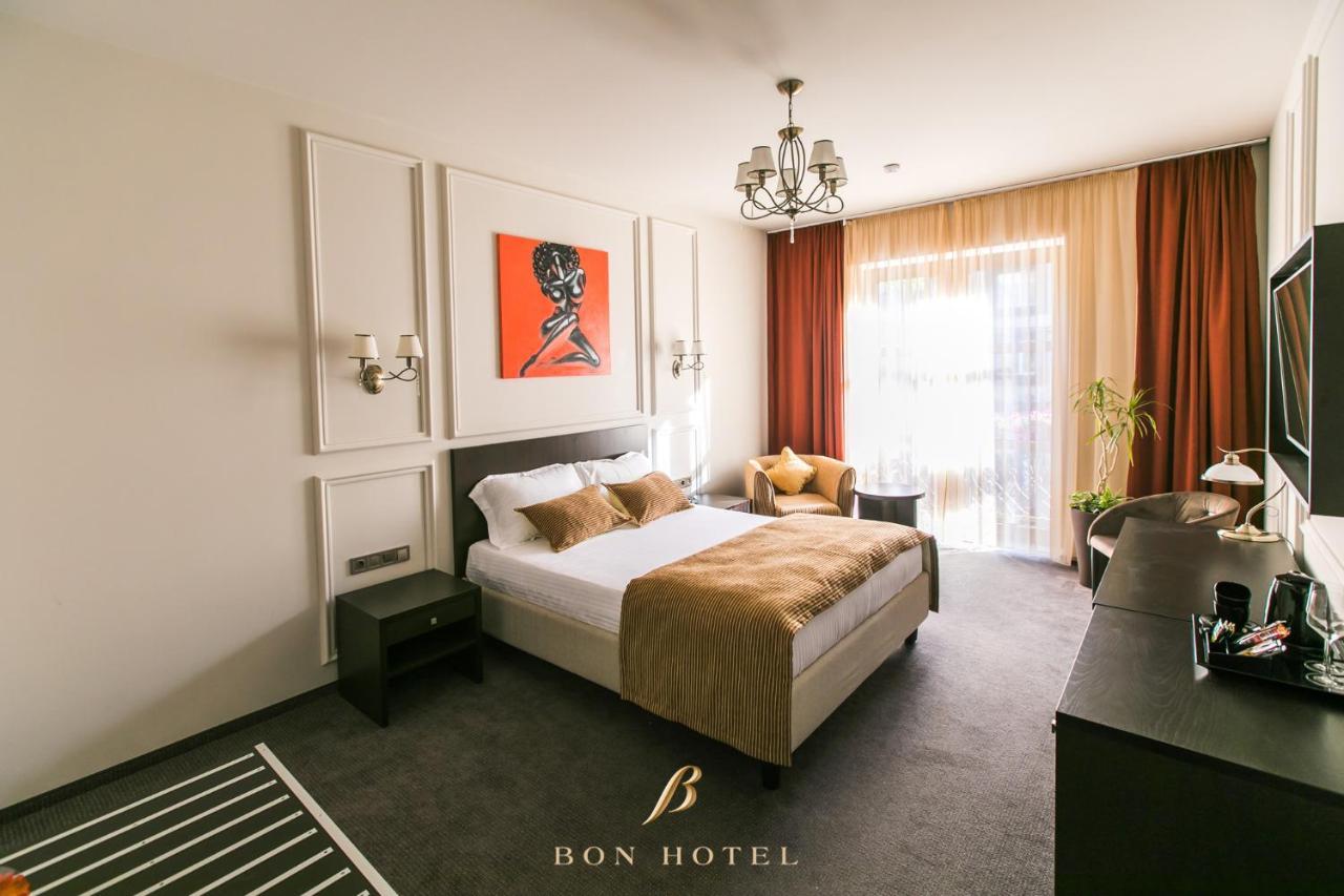 Bon Hotel Dnipro Exterior photo