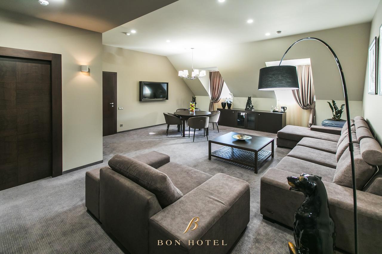 Bon Hotel Dnipro Exterior photo