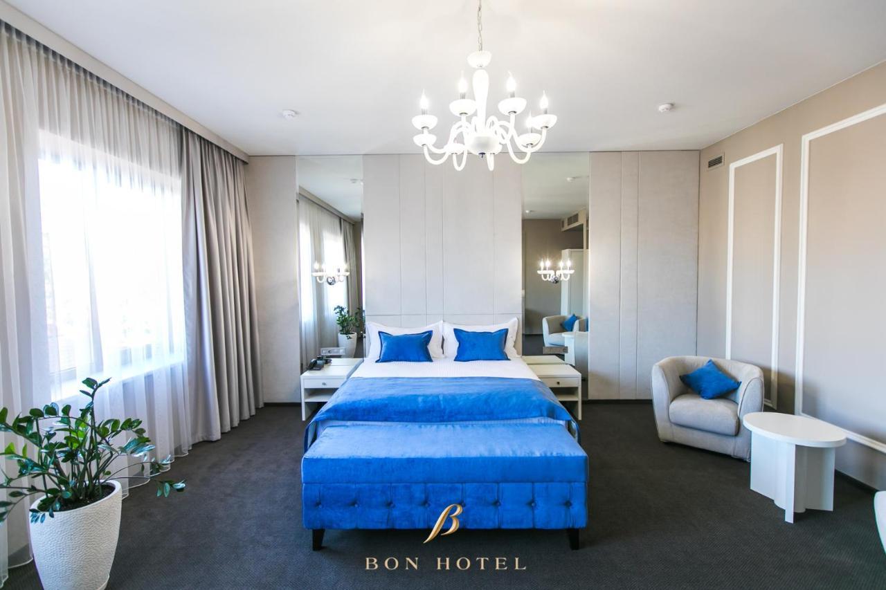 Bon Hotel Dnipro Exterior photo