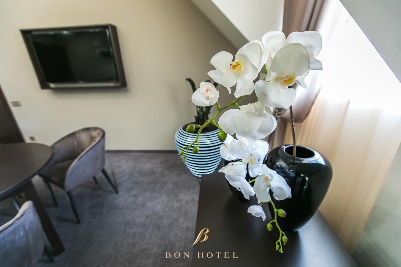 Bon Hotel Dnipro Exterior photo