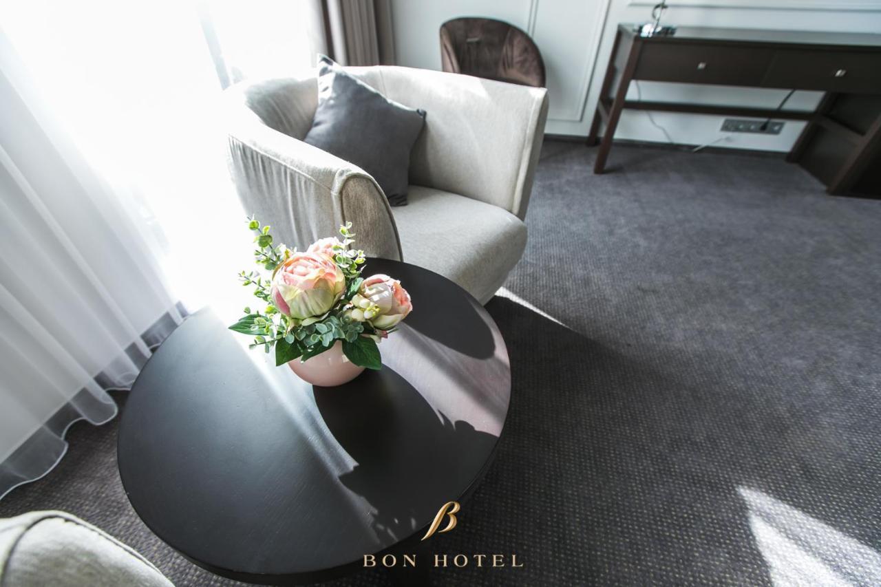 Bon Hotel Dnipro Exterior photo