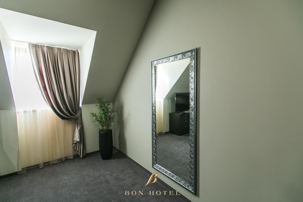 Bon Hotel Dnipro Exterior photo